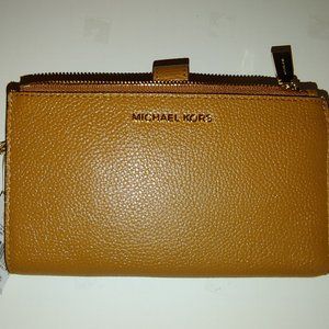 Michael Kors Adele Double zip Leather Wristlet